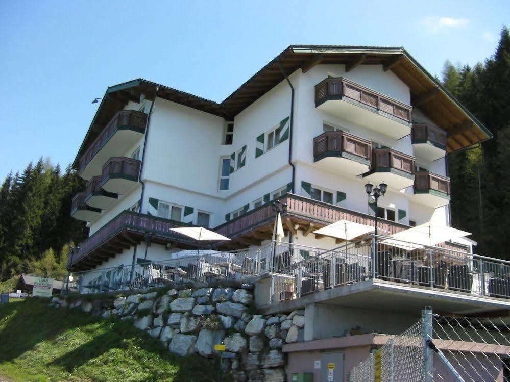 Hotel Hahnbaum Sankt Johann im Pongau Dış mekan fotoğraf
